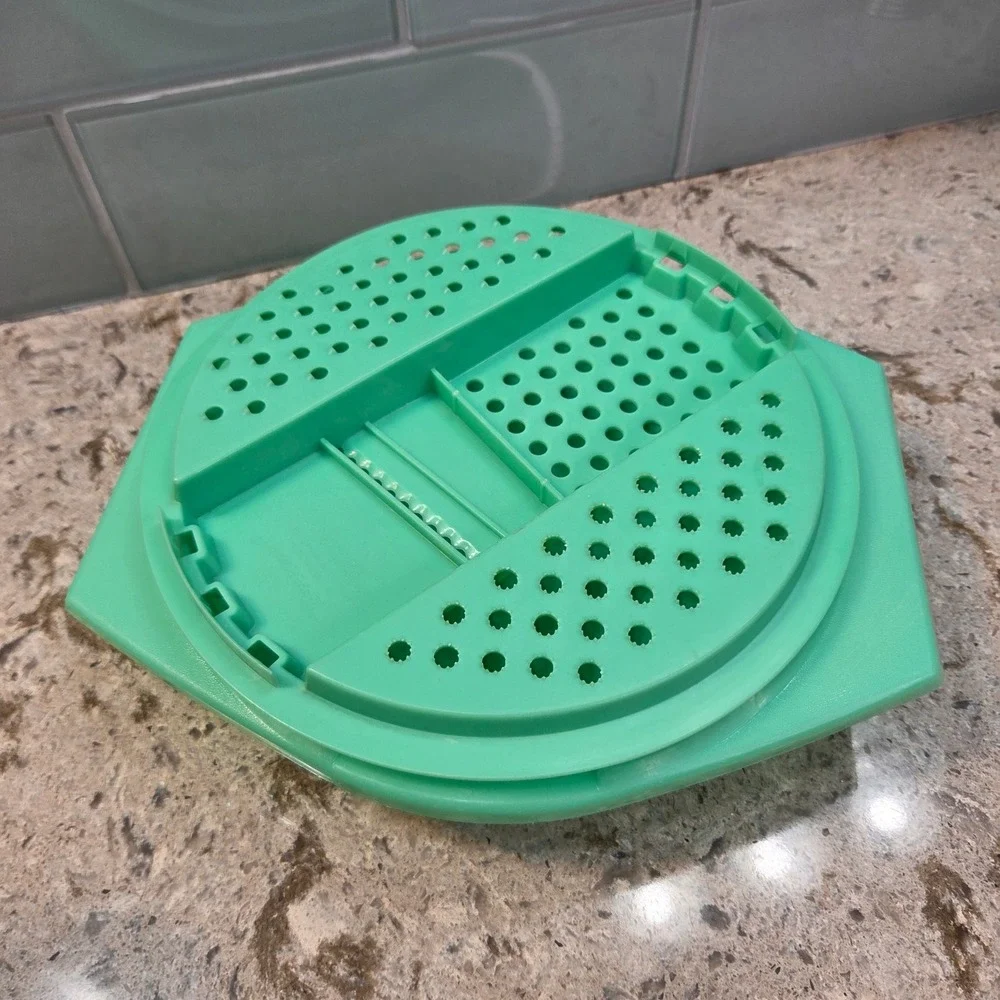 Tupperware Vintage Mint Green Grater Slicer Colander Bowl Lid Retro Kitchenware